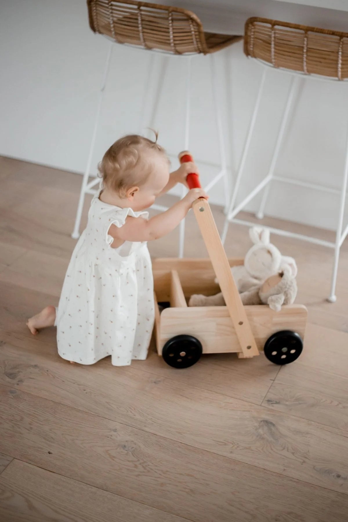 QToys Australien (USA) KLASSISCHER BABYWALKER