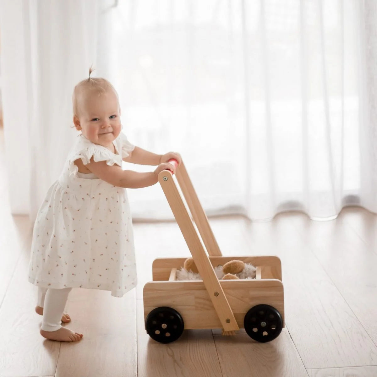 QToys Australien (USA) KLASSISCHER BABYWALKER